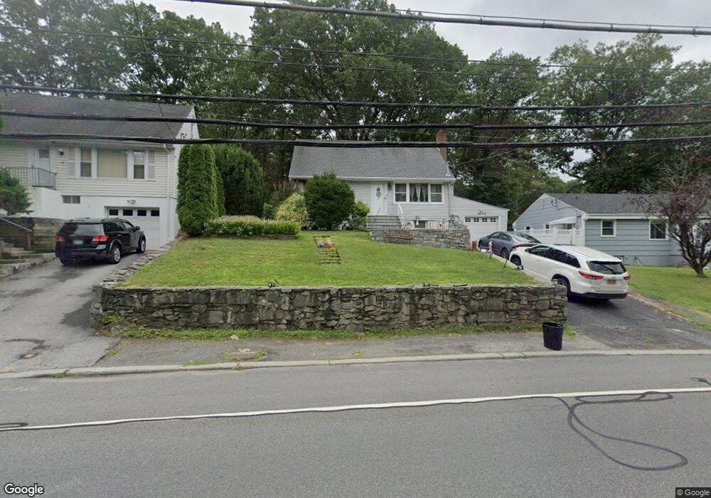 1672 Mamaroneck Ave, Mamaroneck, NY 10543 - photo 1