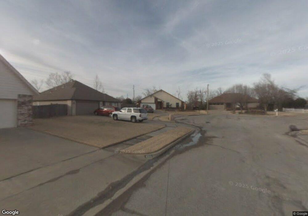 4204 S Walnut Place, Broken Arrow, OK 74011 - photo 1