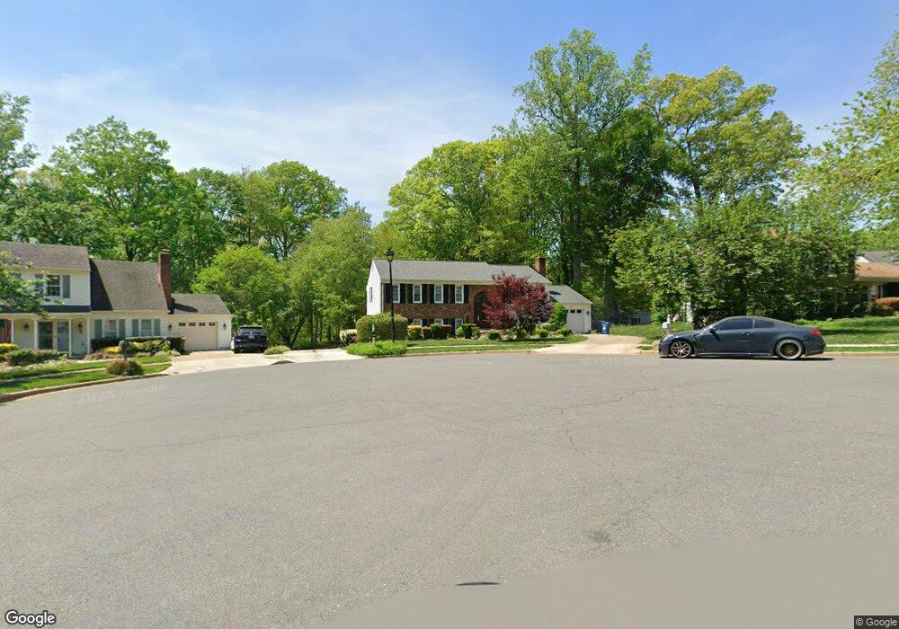 8104 W Point Dr, Springfield, VA 22153 - photo 1