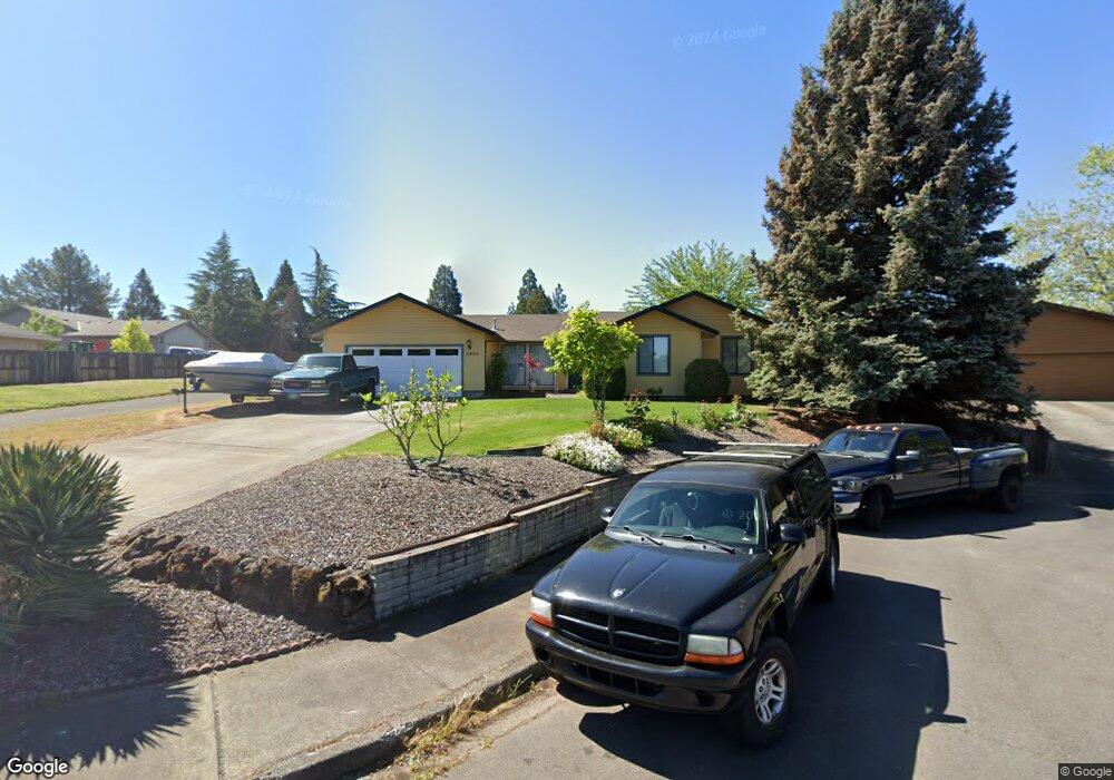 2456 Pinebrook Cir, Medford, OR 97504 - photo 1