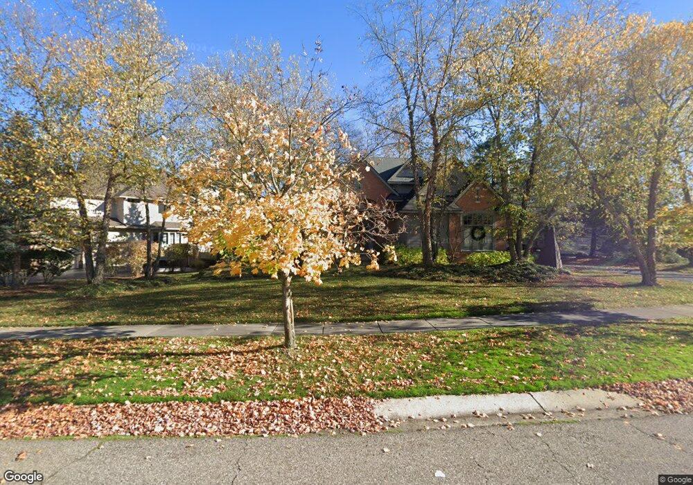 7345 Colchester Ln, West Bloomfield, MI 48322 - photo 1