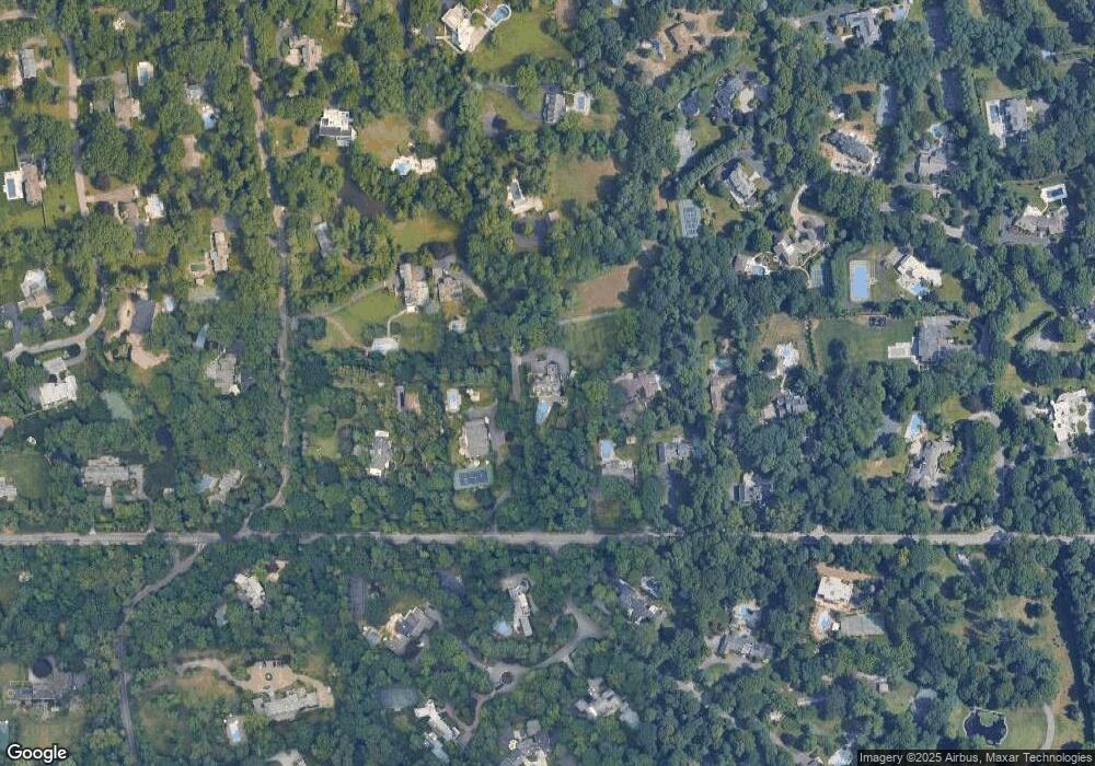 21 I U Willets Rd, Old Westbury, NY 11568 - photo 1