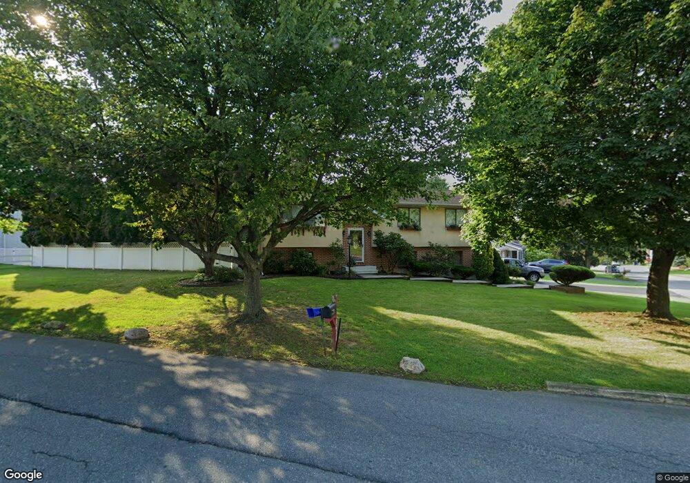 3636 Dartmouth Dr, Bethlehem, PA 18020 - photo 1