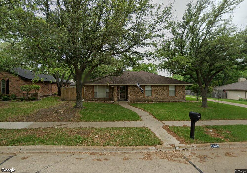 1309 Mount Vernon St, Ennis, TX 75119 - photo 1