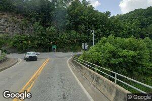 26 2nd Ave, West Logan, WV 25601