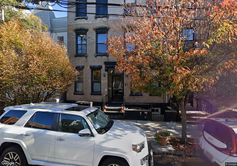 106 Maple St unit 6, Weehawken, NJ 07086 - photo 1