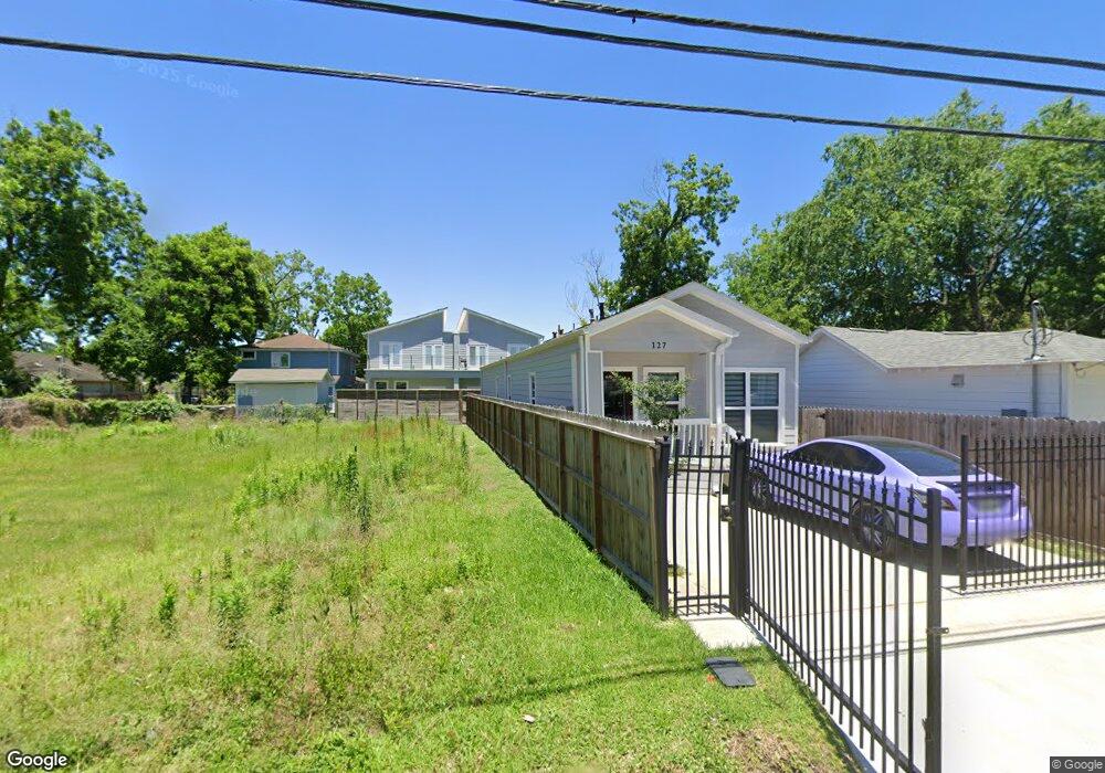 127 E 31st 1 2 St St, Houston, TX 77018 - photo 1