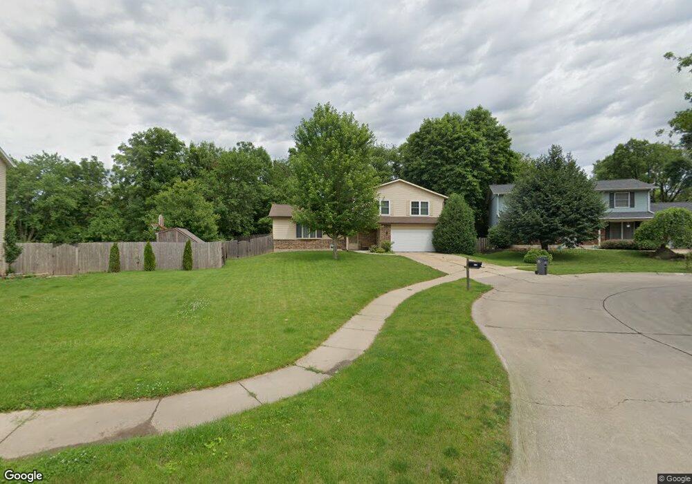 115 Wellesley Ct NW, Cedar Rapids, IA 52405 - photo 1