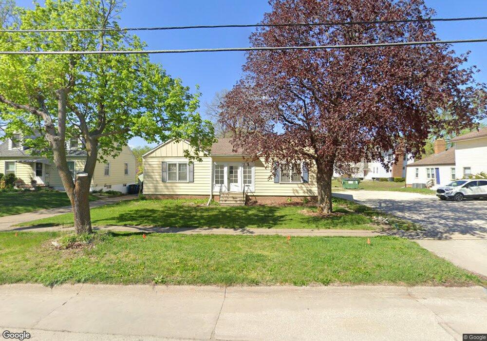 4915 Urbandale Ave, Des Moines, IA 50310 - photo 1