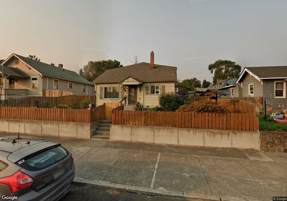 512 W 10th St, the Dalles, OR 97058 - photo 1