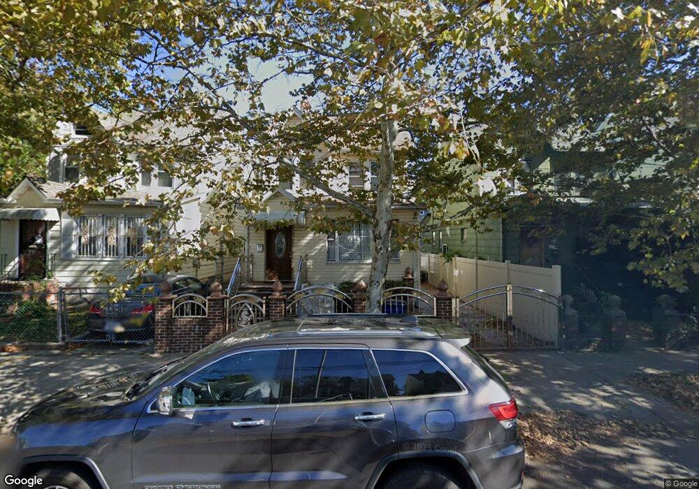 11615 169th St, Jamaica, NY 11434 - photo 1