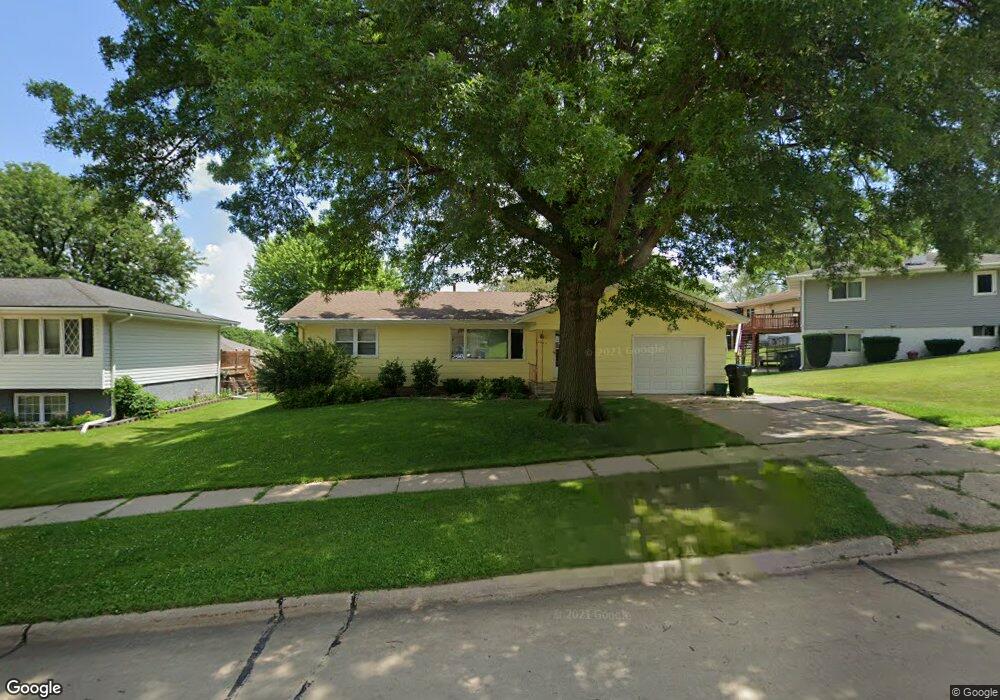 2807 Southland St SW, Cedar Rapids, IA 52404 - photo 1