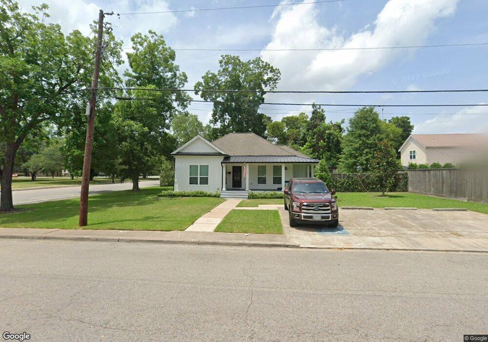 714 W House St, Alvin, TX 77511 - photo 1