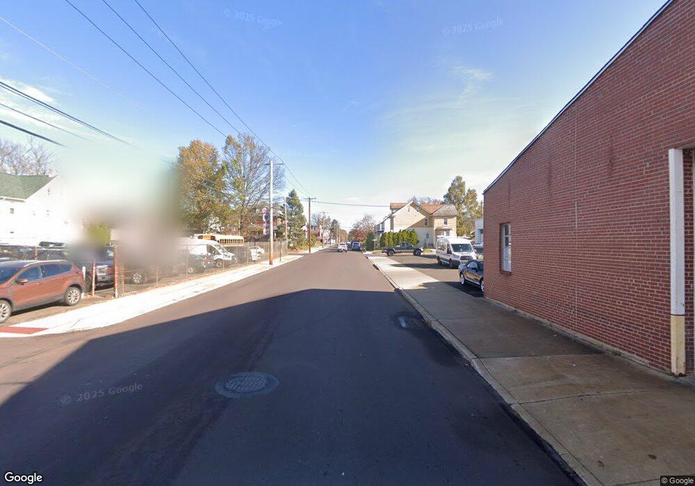 146 N Line St, Lansdale, PA 19446 - photo 1