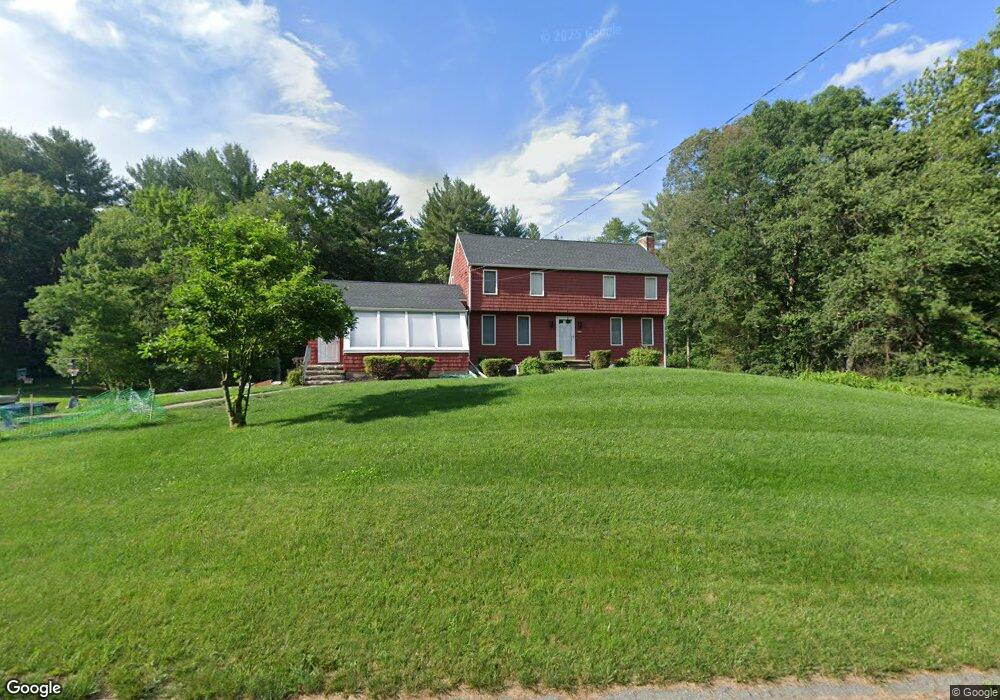 72 Cranberry Rd, Dracut, MA 01826 - photo 1