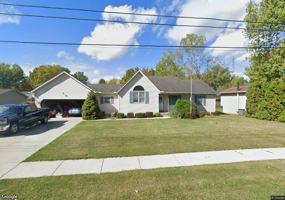 734 Grantwood Ave, Sheffield Lake, OH 44054 - photo 1