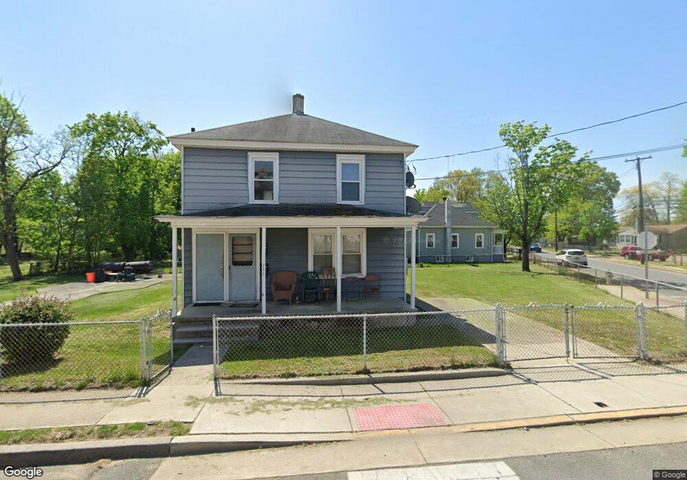286 W Buck St, Paulsboro, NJ 08066 - photo 1