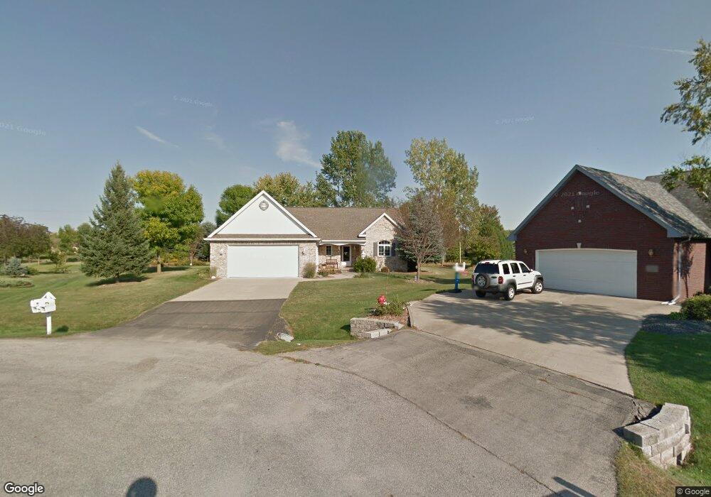 W3041 Pinecrest Ct, Appleton, WI 54915 - photo 1