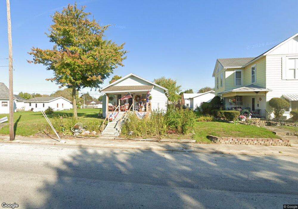 127 E Wapakoneta St, Waynesfield, OH 45896 - photo 1