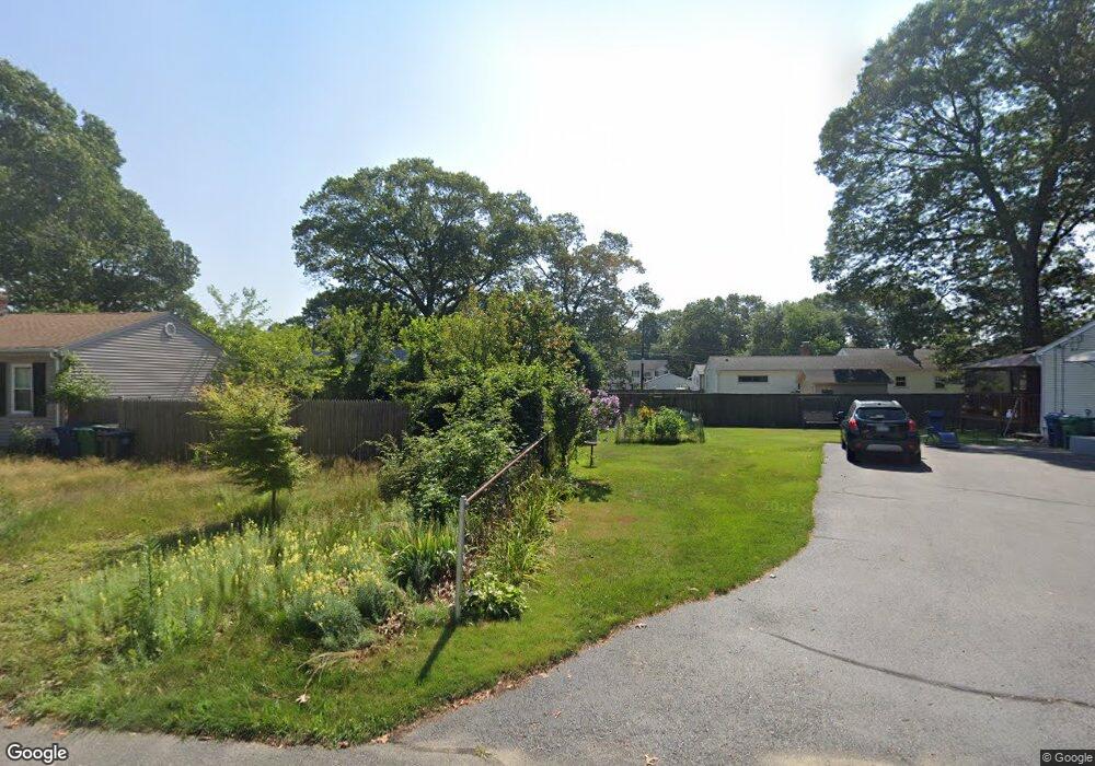 142 Cottage Grove Ave, Warwick, RI 02889 - photo 1