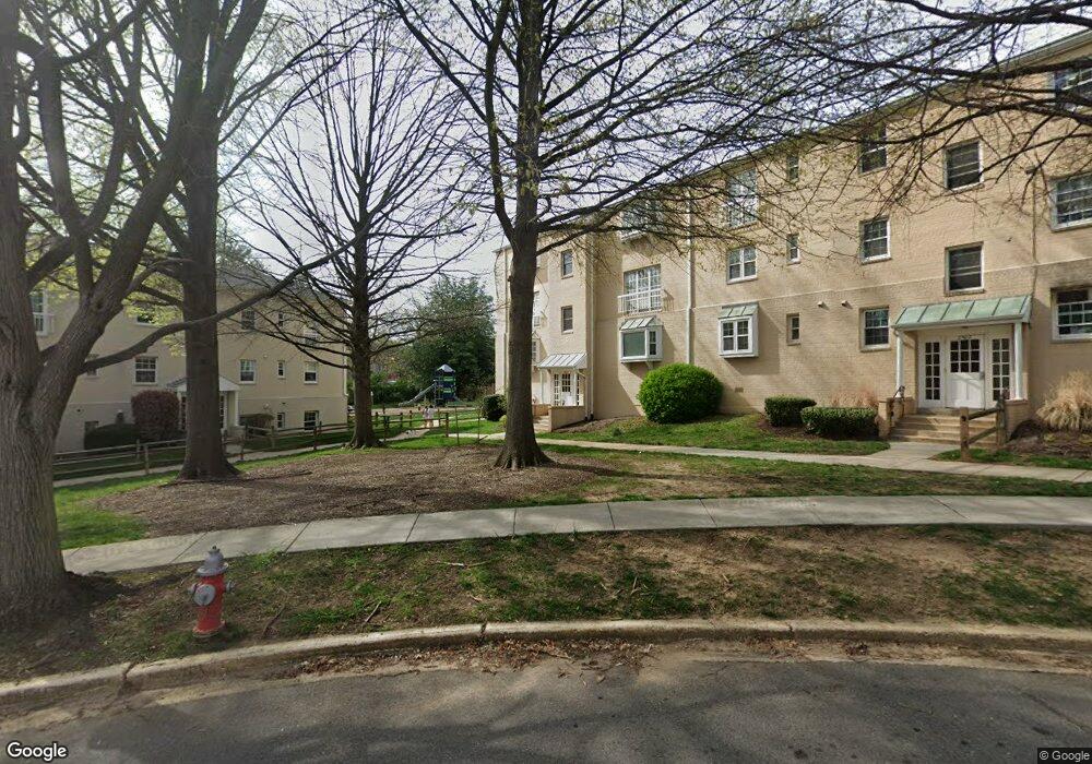 2904 Willston Place unit 202, Falls Church, VA 22044 - photo 1