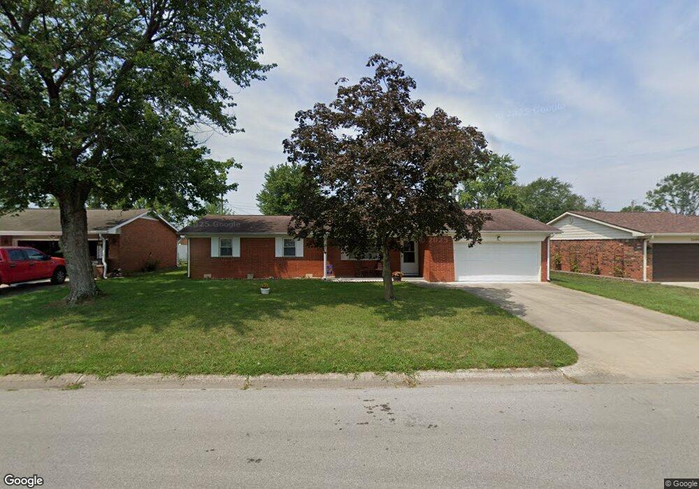 2520 Wedgewood Dr, Columbus, IN 47203 - photo 1