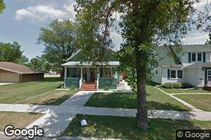 305 N 1st St, Groton, SD 57445