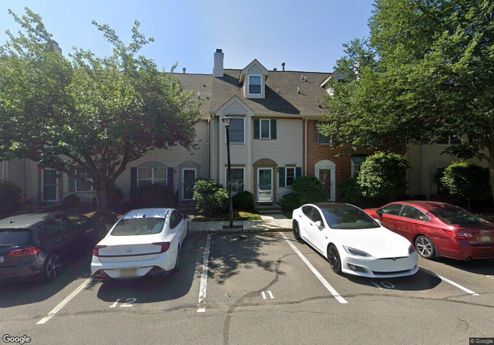 27 Colleen Ct, Kendall Park, NJ 08824 - photo 1