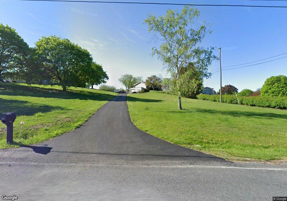 392 Forest Ln, Shoemakersville, PA 19555 - photo 1