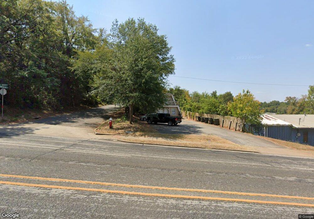 1118 E Main St, Nacogdoches, TX 75961 - photo 1