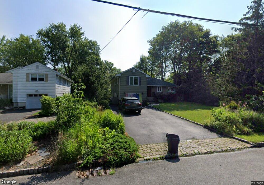 18 Shelly Dr, New Providence, NJ 07974 - photo 1