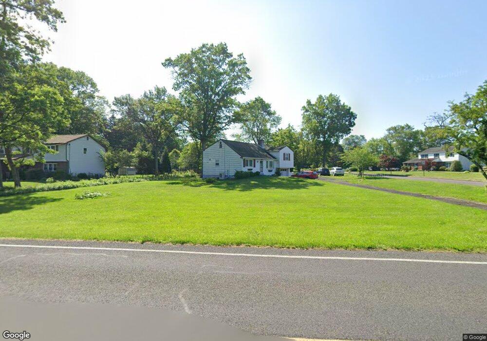 105 W Sandy Ridge Rd, Doylestown, PA 18901 - photo 1