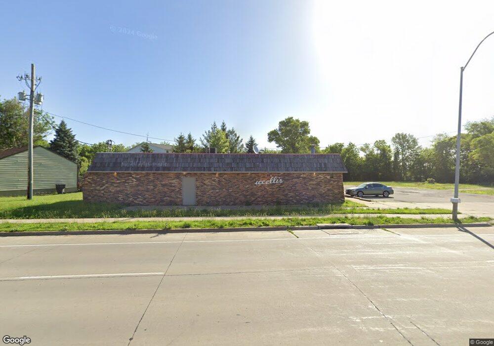 3803 Indianola Ave, Des Moines, IA 50320 - photo 1