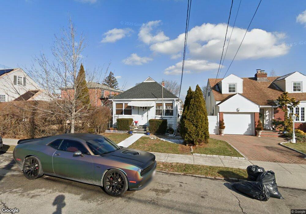 51 Onondaga St, Yonkers, NY 10704 - photo 1