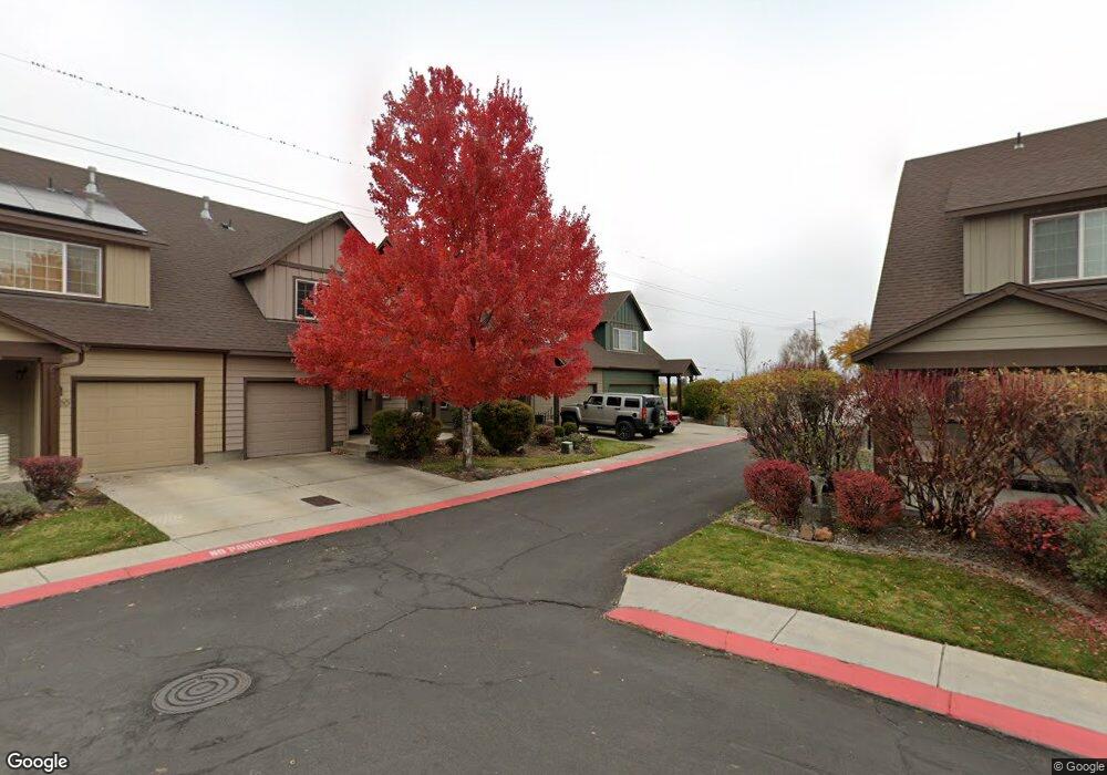 2932 SW Indian Cir, Redmond, OR 97756 - photo 1