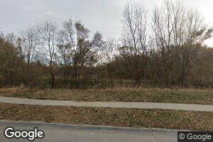 5226 S 16th St, Omaha, NE 68107