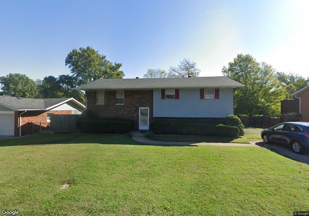 3306 Mary Dr, Maryville, IL 62062 - photo 1