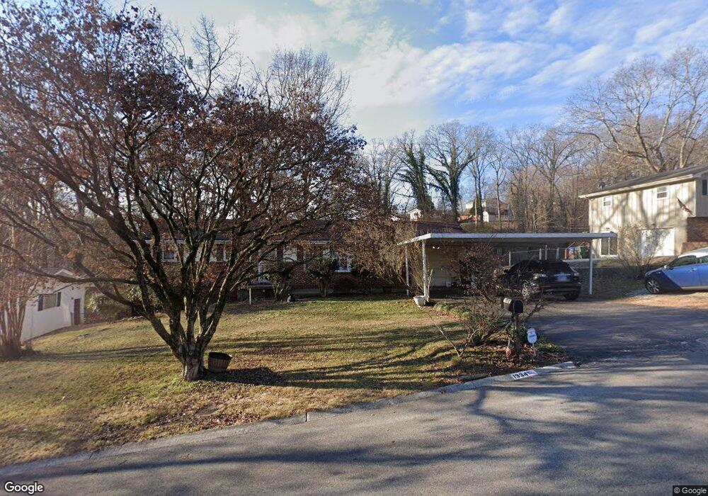 1334 Cloverdale Cir, Hixson, TN 37343 - photo 1