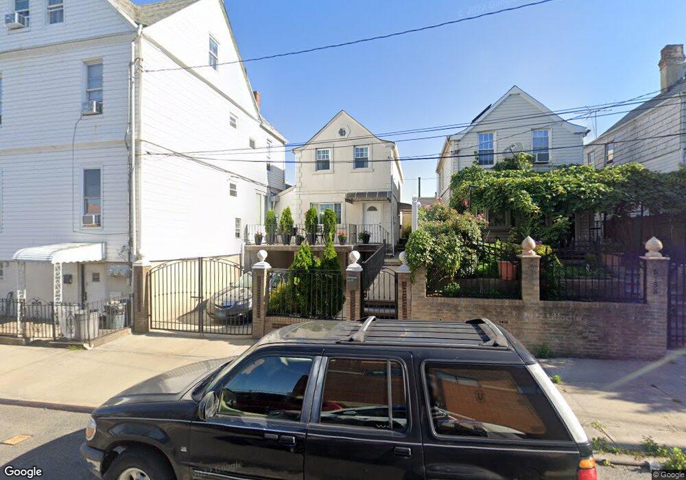 57-31 57th Rd unit 2, Flushing, NY 11378 - photo 1