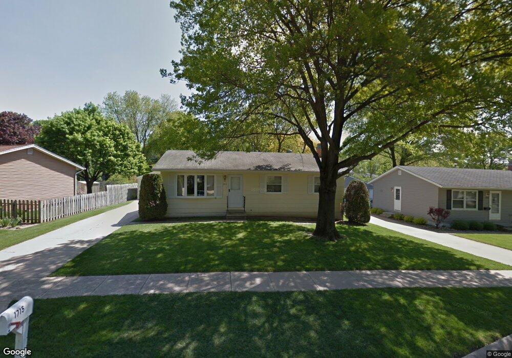 1715 Woodside Ct NW, Cedar Rapids, IA 52405 - photo 1