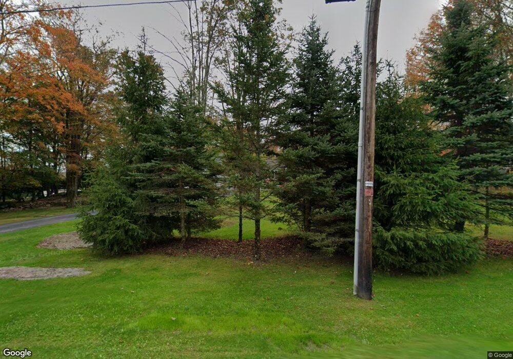 734 Hemlock Rd, Waymart, PA 18472 - photo 1