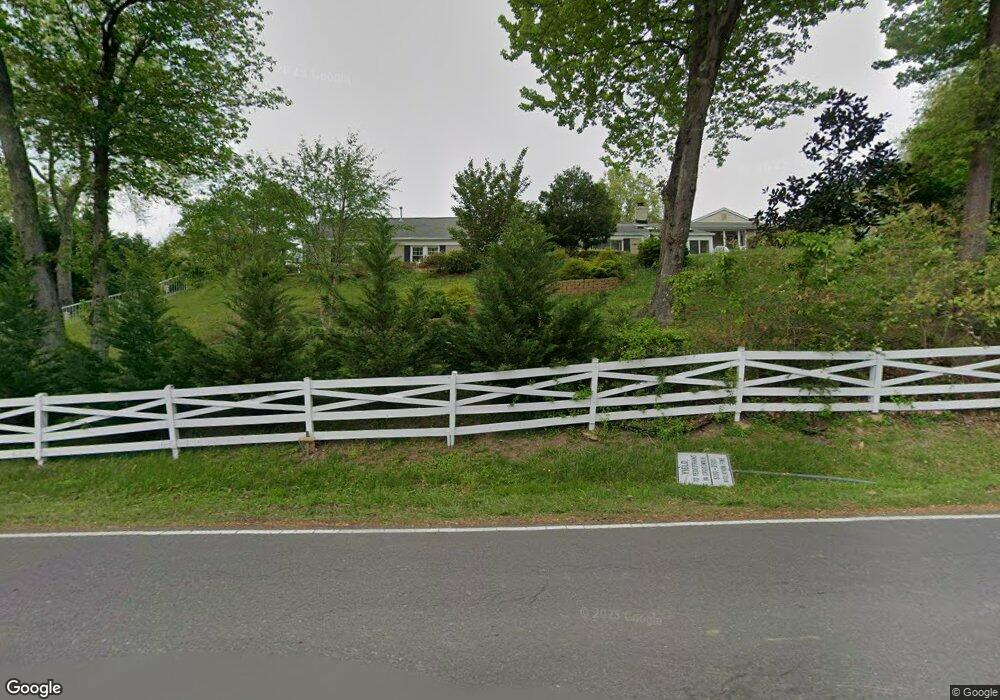 6622 Dearborn Dr, Falls Church, VA 22044 - photo 1