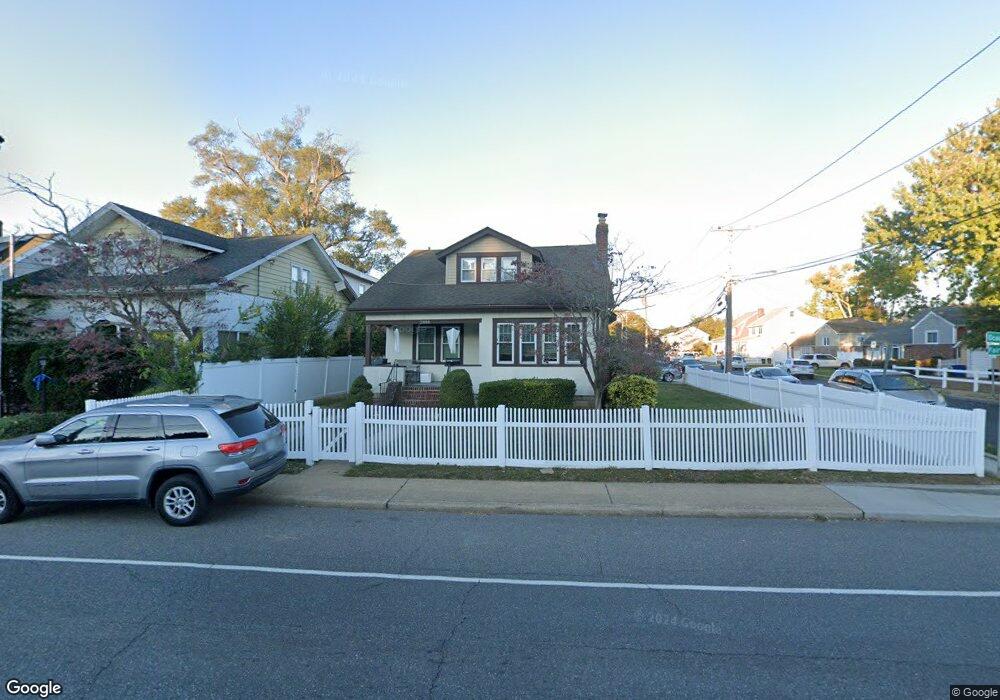 2888 Oceanside Rd unit 1, Oceanside, NY 11572 - photo 1