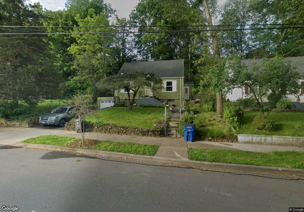 100 Lawncrest Rd, New Haven, CT 06515 - photo 1