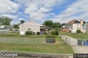 15 Dubois Ave, Amityville, NY 11701