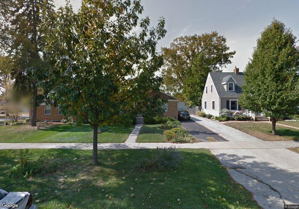 176 N Myrtle Ave, Elmhurst, IL 60126 - photo 1