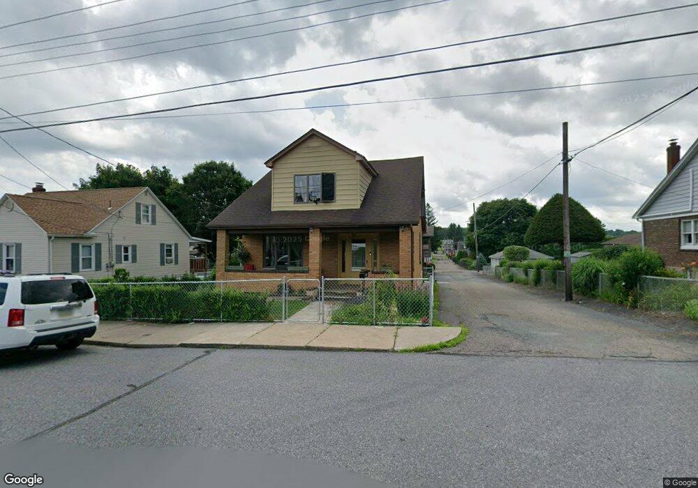 310 E Grant St, McAdoo, PA 18237 - photo 1