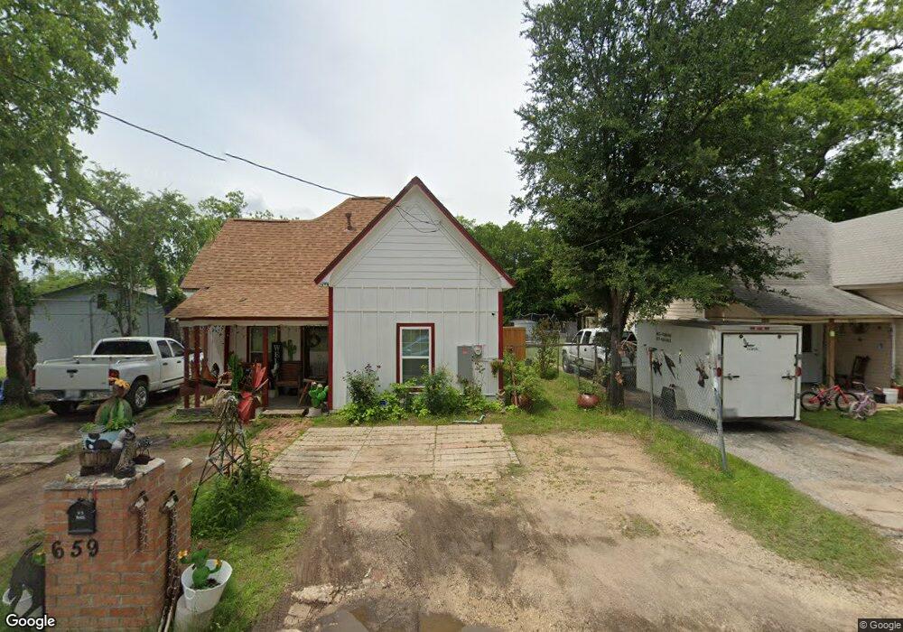 659 Chase Ave, Cleburne, TX 76031 - photo 1