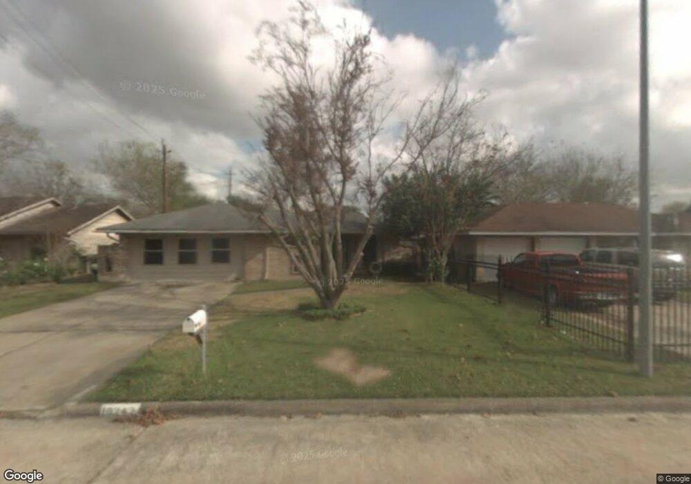 10242 Scotsbrook Dr, Houston, TX 77038 - photo 1