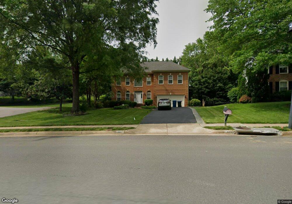 8982 Scott St, Springfield, VA 22153 - photo 1